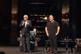 Yüzlerce çocuğun geleceğine ışık tuttu Cem Yılmaz gösterisinin gelirini Darüşşafakalı öğrencilere bağışladı