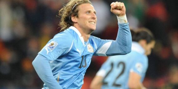 Uruguay’da sürpriz karar: Diego Forlan hem U20 hem A Milli Takım’ın başında