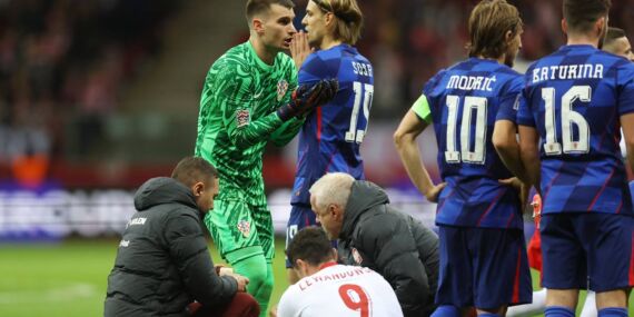 Dominik Livakovic’in gördüğü kırmızı kart gündem oldu: ‘Şaka mı bu?’