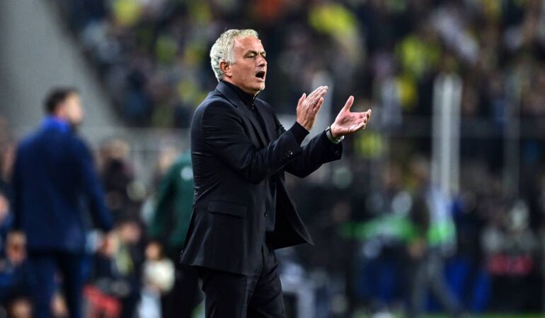 Fenerbahçe’de 8 isim için flaş ayrılık kararı!