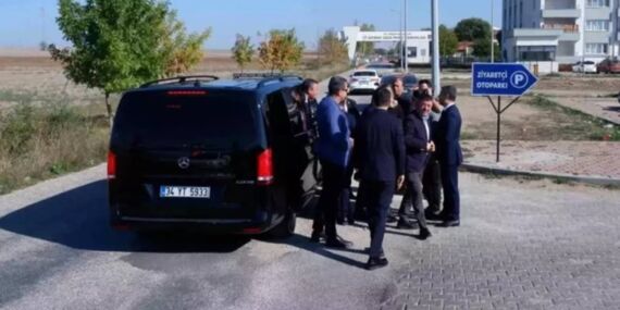 Özgür Özel: Demirtaş’la cezaevinde toplumsal barışı konuştuk