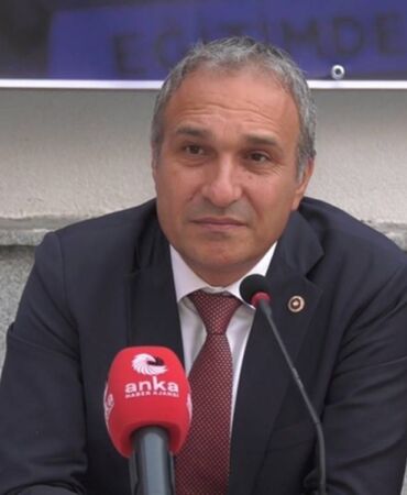 suat özçağdaş