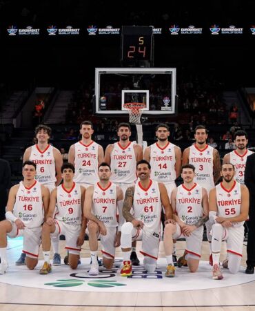 FIBA DÜNYA SIRALAMASINDA 12 DEV ADAM'IN YERİ DEĞİŞMEDİ MİLLİLER, 437.4 PUANLA 27. SIRADA YER ALDI