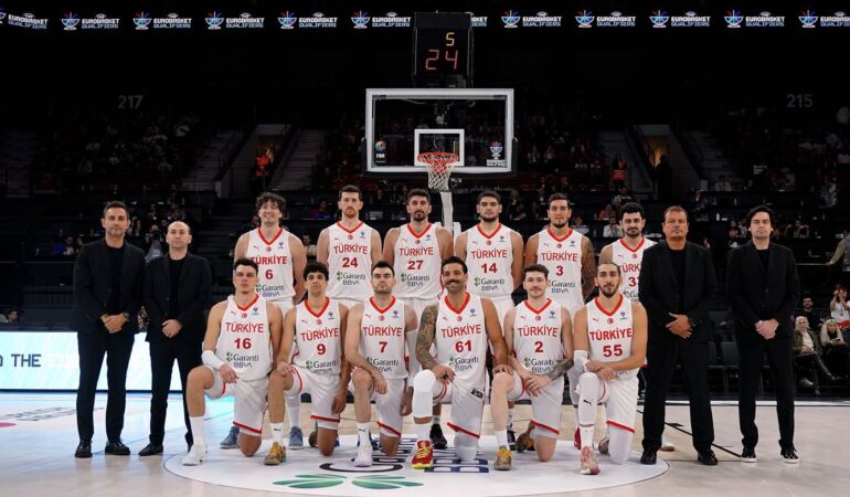 FIBA DÜNYA SIRALAMASINDA 12 DEV ADAM'IN YERİ DEĞİŞMEDİ MİLLİLER, 437.4 PUANLA 27. SIRADA YER ALDI