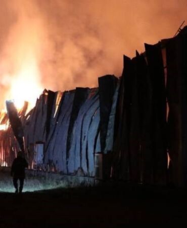 12 saattir yanan Kayseri'deki mantar üretim tesisinde son durum!