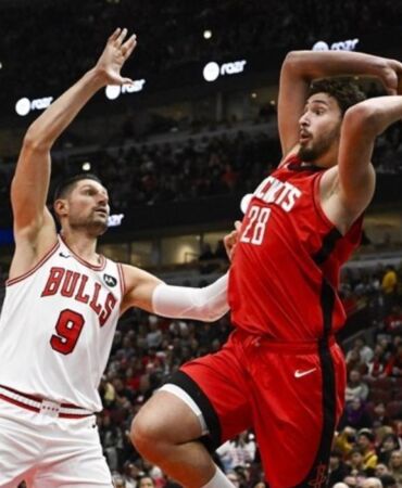 Alperen Şengün NBA'de triple-double yaparak tarihe geçti