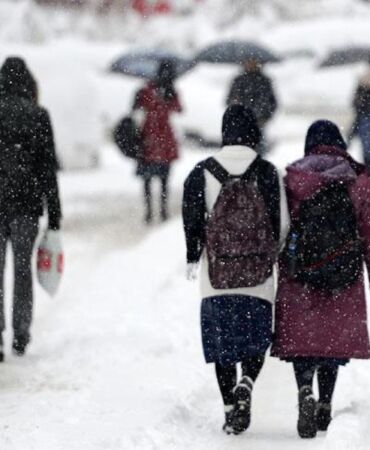 Bazı illerde kar nedeniyle eğitime 1 gün ara verildi