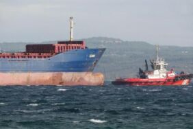 Çanakkale Boğazı'nda gemi arızası Çift yönlü olarak geçişlere kapatıldı