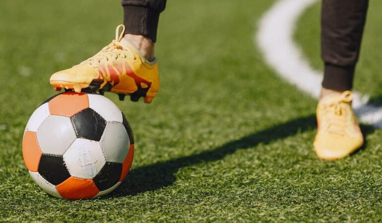 Futbolda büyük kapışma gün, gün, saat, saat, hangi maç nerede?