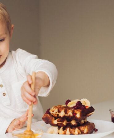 İlk bin gün şekersiz geçerse sağlık sorunları azalıyor! Erken yaşta şeker tüketimi riskleri artırıyor
