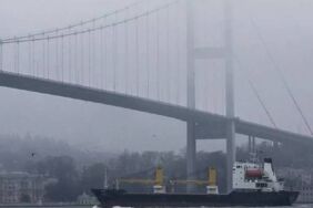 İstanbul Boğazı'nda gemi trafiği çift yönlü askıya alındı