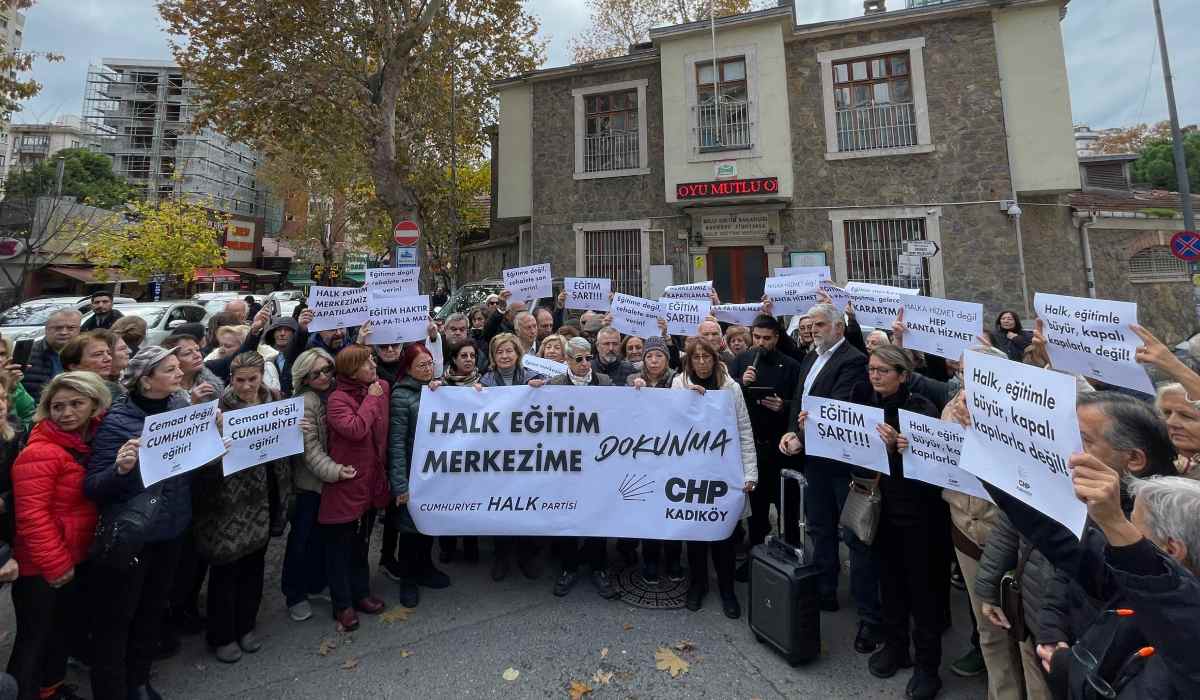 Kadıköy, Halk Eğitim Merkezi için ayakta