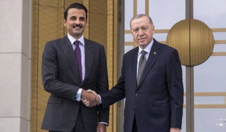 Katar Emiri Al Sani Ankara'da resmi törenle karşılandı