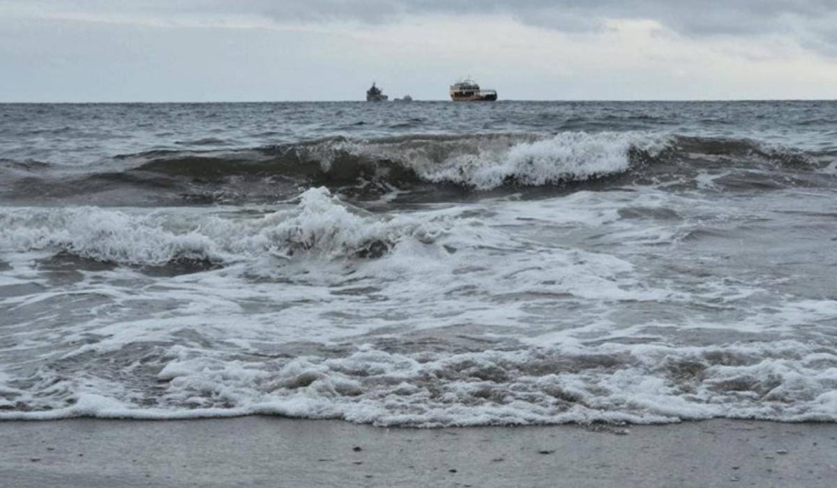 Marmara Denizi'nde şiddetli poyraz! Balıkçı tekneleri limana çekildi