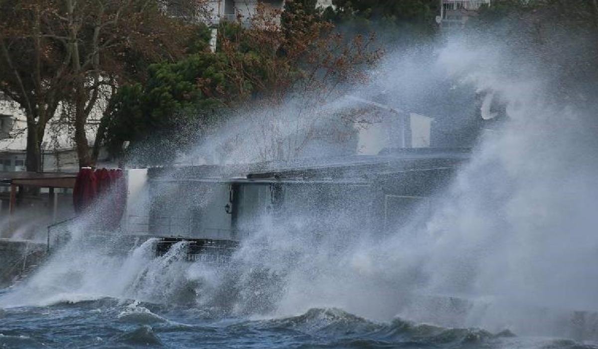 Meteoroloji uyardı Ege Denizi'nde fırtına bekleniyor