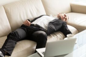 Tembellikleriyle ünlüler İşte en üşengeç 5 burç...