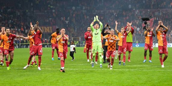 Özbek ve Buruk Galatasaraylıları Yenikapı’ya çağırdı!