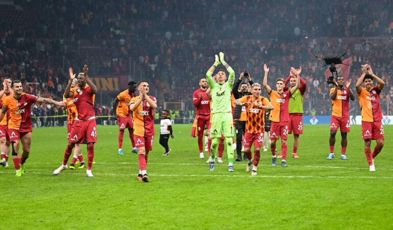 Özbek ve Buruk Galatasaraylıları Yenikapı’ya çağırdı!