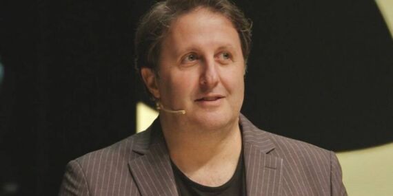 İlker Ayrık’tan yıllar sonra gelen itiraf: ‘Beni başkasıyla düşün’ diyen kadın yarışmacı nedeniyle…