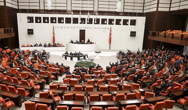Son Dakika… Terör örgütü PKK’nın silah bırakmasıyla devam eden ‘Süreç’ komisyonunun ilk toplantı tarihi belli oldu