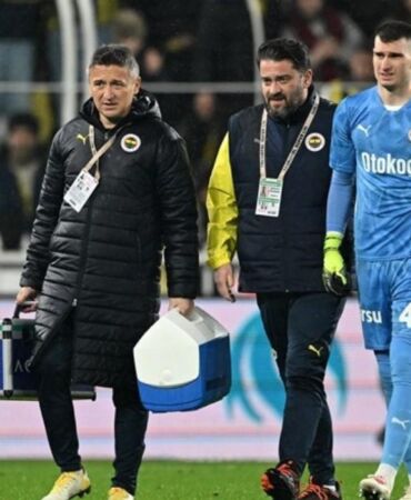 Fenerbahçe'den üç yıldız için sakatlık açıklaması