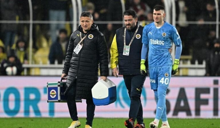 Fenerbahçe'den üç yıldız için sakatlık açıklaması