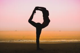 Her sabah bunu yapıyor! 105 yaşına giren kadın uzun yaşamın sırrını açıkladı! 1 yoga