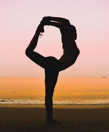 Her sabah bunu yapıyor! 105 yaşına giren kadın uzun yaşamın sırrını açıkladı! 1 yoga