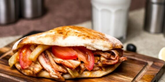 İkram menüsünde Türk döneri ve ayran da yerini aldı! Uçakta ‘döner ayran’ dönemi başlıyor…