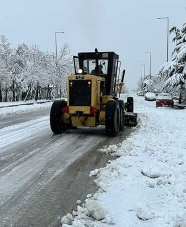 Isparta'da yoğun kar yağışı yaşamı olumsuz etkiledi