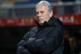 Mustafa Denizli'den dikkat çeken Yunus Akgün iddiası