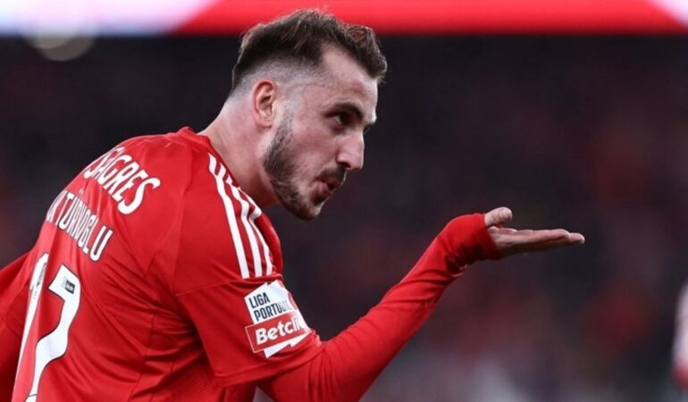 Sessiz sedasız nişanlanmıştı… Milli yıldız Kerem Aktürkoğlu dünya evine girdi!