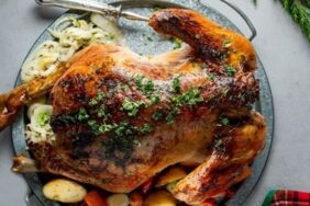 Yılbaşı sofralarınızı süsleyecek enfes fırında hindi tarifi