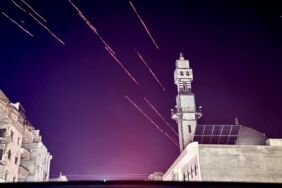 Rejim karşıtı silahlı gruplar, Humus kent merkezine hakim oldu