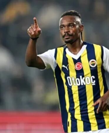 Fenerbahçe'de ara transfer döneminin ilk ayrılığı yaşandı! 'Değer göreceğim yerde...'