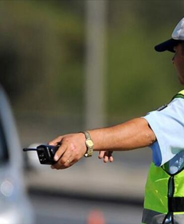 Mersin'de 'Polis çevirmesinin' yerini paylaşan 11 kişi yakalandı