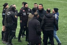 Sivas'ta amatör maçta büyük gerginlik Takım sahadan çekildi