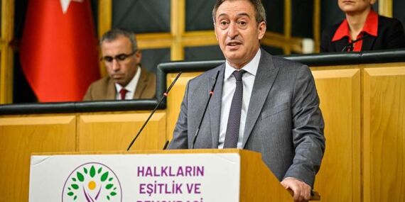 Tuncer Bakırhan’dan Abdullah Öcalan açıklaması: ‘Tarihi çağrıyı yapmaya hazırlanıyor’