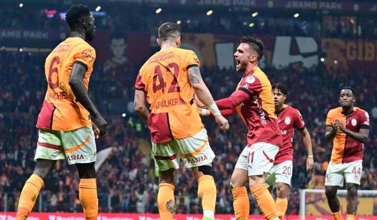 Galatasaray’dan Başakşehir maçı öncesi koreografi hazırlığı!