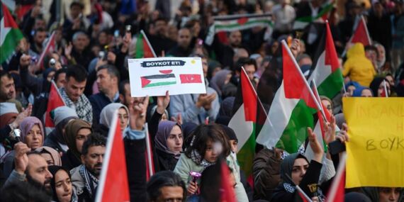 İstanbul’u kilitleyen Gazze yürüyüşü!