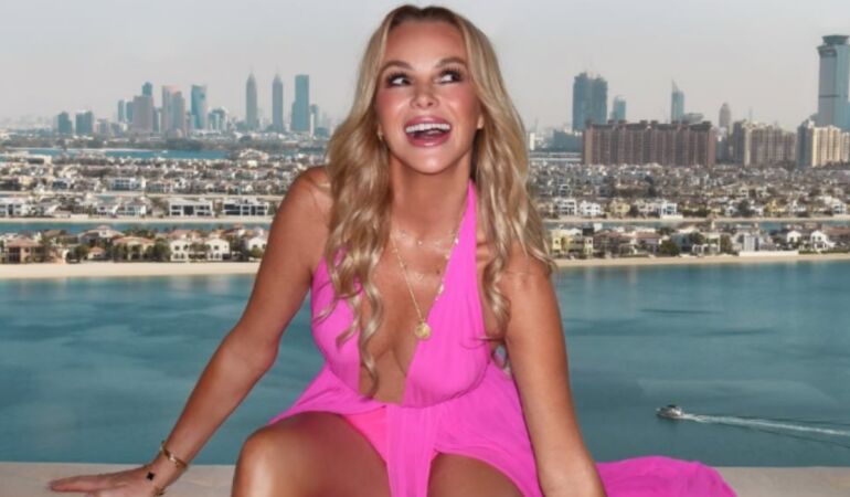 Amanda Holden 54. yaşını bikinili pozlarla kutladı! Sırrını açıkladı2