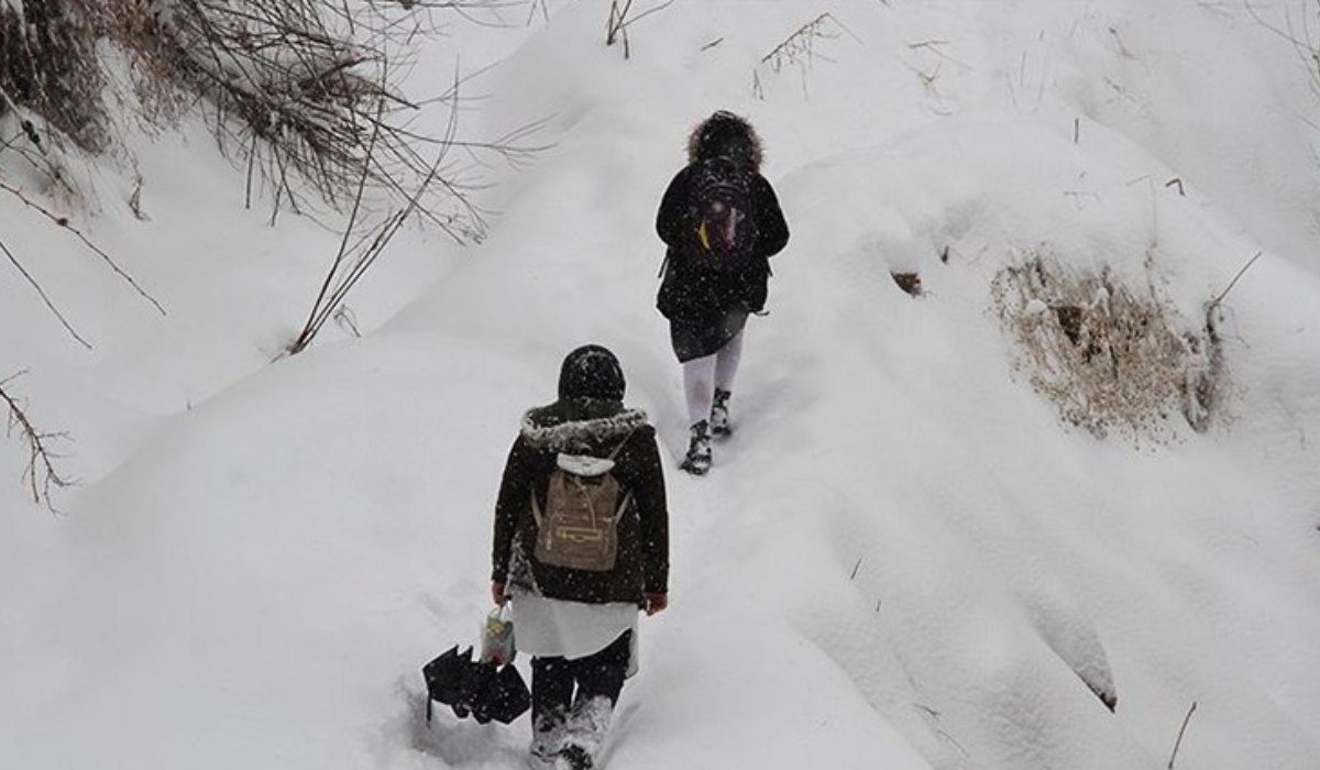 Çanakkale'de olumsuz hava şartları nedeniyle 2 ilçede eğitime ara