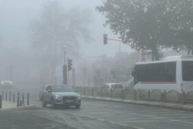 Edirne’de sis etkili oldu