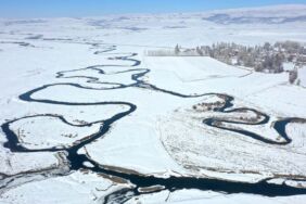 Kars’ta kış büyüsü Menderesler kartpostallık görüntüler sunuyor2