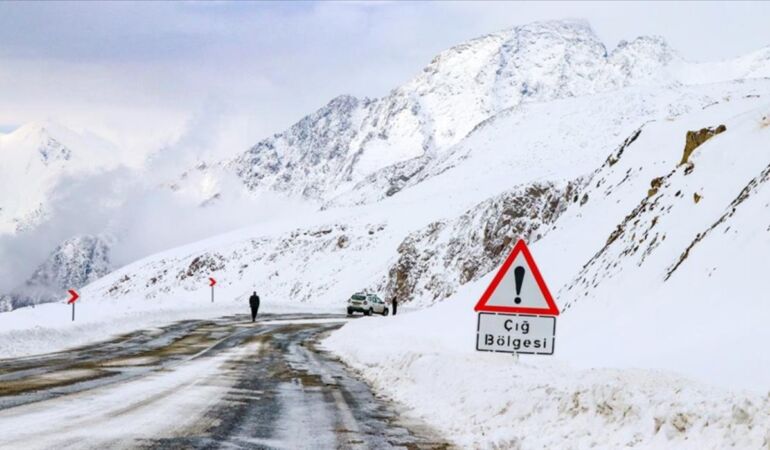 Meteoroloji açıkladı! Doğu Karadeniz ve Doğu Anadolu bölgeleri için 'çığ' uyarısı!