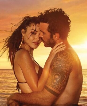 Netflix'in Rüzgara bırak filmi gündem oldu! Hande Erçel ve Barış Arduç'un cesur sahnelerine Hakan Sabancı’nın eski aşkından tepki1