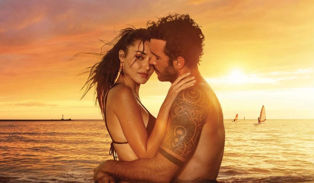 Netflix'in Rüzgara bırak filmi gündem oldu! Hande Erçel ve Barış Arduç'un cesur sahnelerine Hakan Sabancı’nın eski aşkından tepki1