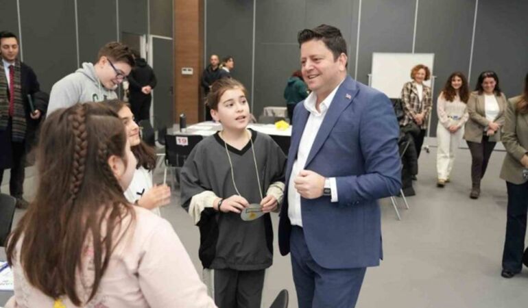 Kadıköy’de söz çocukların; Çocuk Meclisi’nde yaşanabilir kent önerisi!