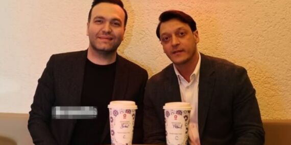 AKP’li Mesut Özil’den Espressolab’e destek: ’10 numara kahve’ paylaşımı gündem oldu!
