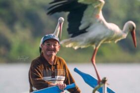Balıkçı Adem amca baharın müjdecisi Yaren leyleği bekliyor... Eşi Nazlı geldi!1